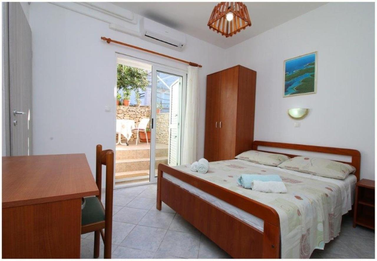 Apartments And Rooms Mirja-Parking Primošten Εξωτερικό φωτογραφία