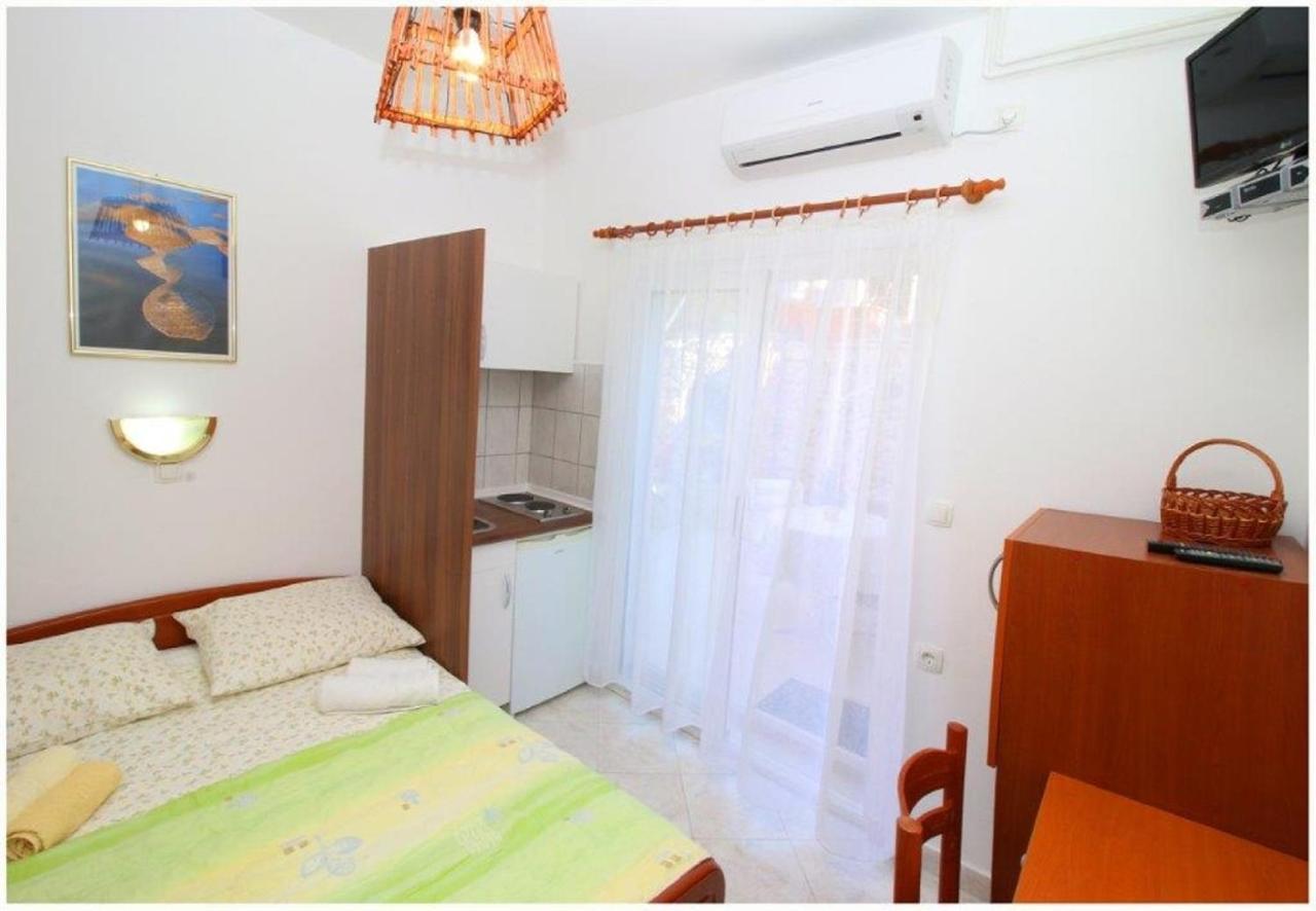 Apartments And Rooms Mirja-Parking Primošten Εξωτερικό φωτογραφία
