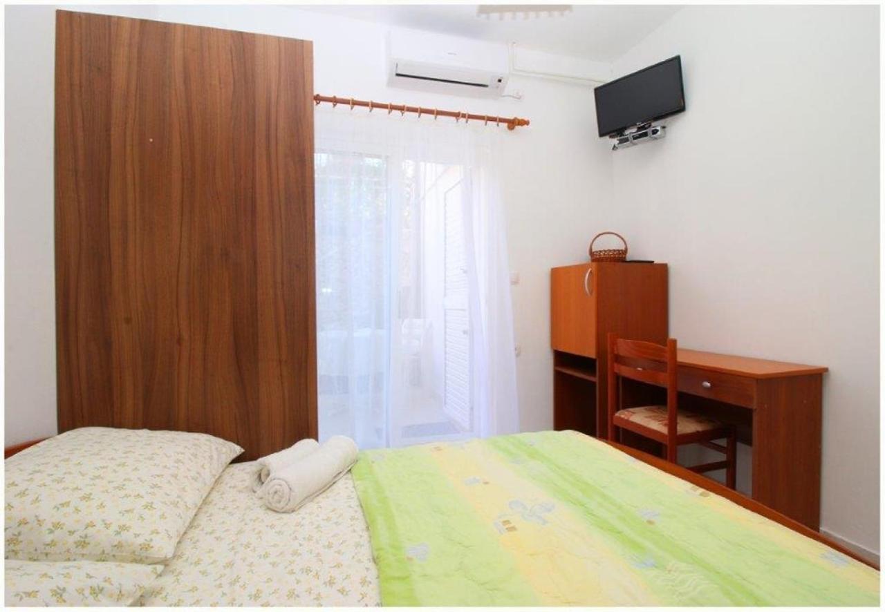 Apartments And Rooms Mirja-Parking Primošten Εξωτερικό φωτογραφία